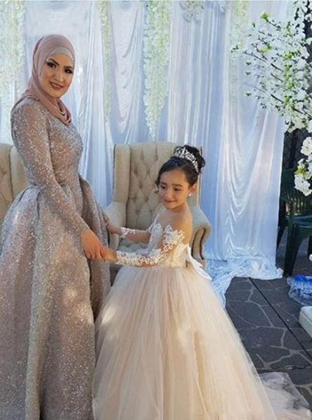 

latest cute jewel flower girl birthday dresses ball gown sheer neck long sleeve with lace applique kids girls pageant dresses f016, White;blue