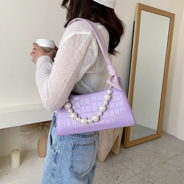 

niche retro red underarm mesh baguette bag with the money bag frog wild pearl chain portable shoulder bag influx of women