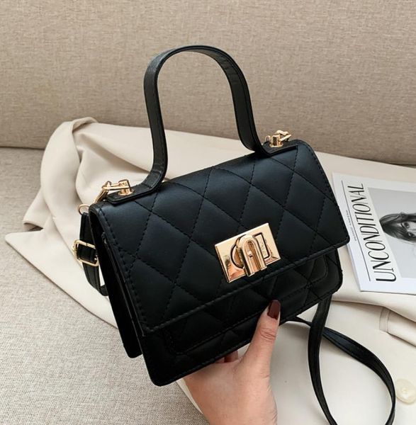 

2020 women shoulder bags fashion handbags good quality crossbody bag chain small round bag