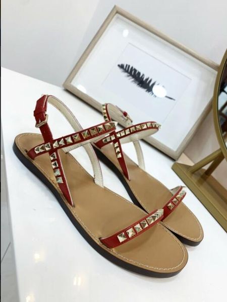 

zapatos mujer color rivets spiked gladiator flat stones studded flip sandal big size designer women's shoes summer, Black