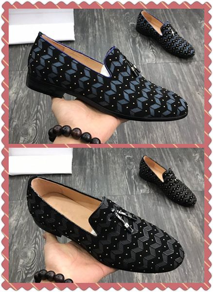 

Оптовая роскошные мужские туфли известный бренд hombres бизнес оксфорды обувь шипованных горный хрусталь свадьба обувь новые случайные мокасины