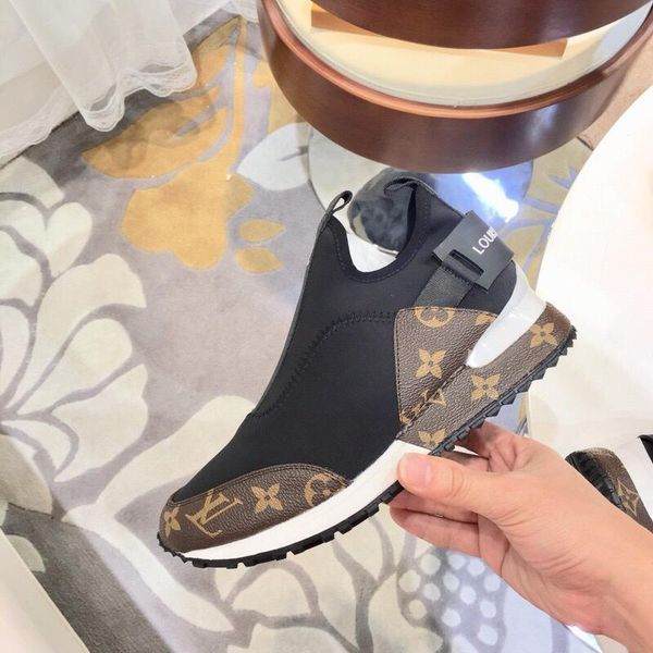 

2019w luxury designer striped men and women casual shoes couple shoes fashion wild men and women sports shoes