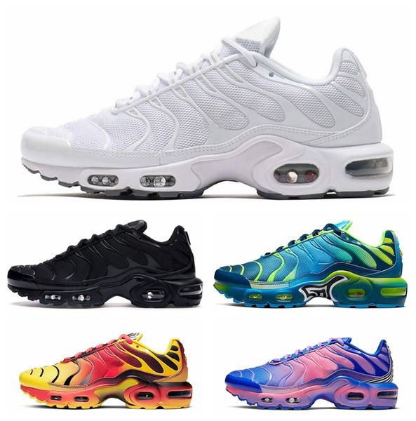 

2020 new tn plus se og gs gradient pack men running shoes throwback future triple white black gold greedy mens trainers sports sneakers