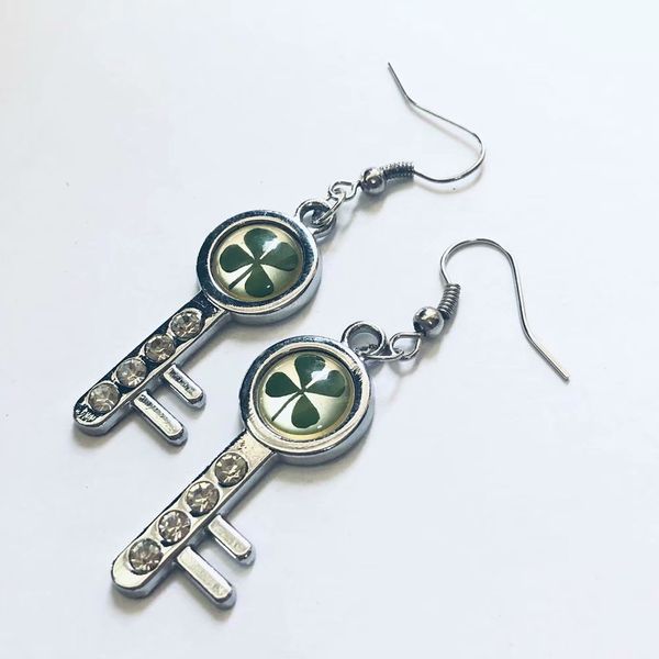 

yqtdmy vogue brand four leaf clover charming key style design earring, Silver