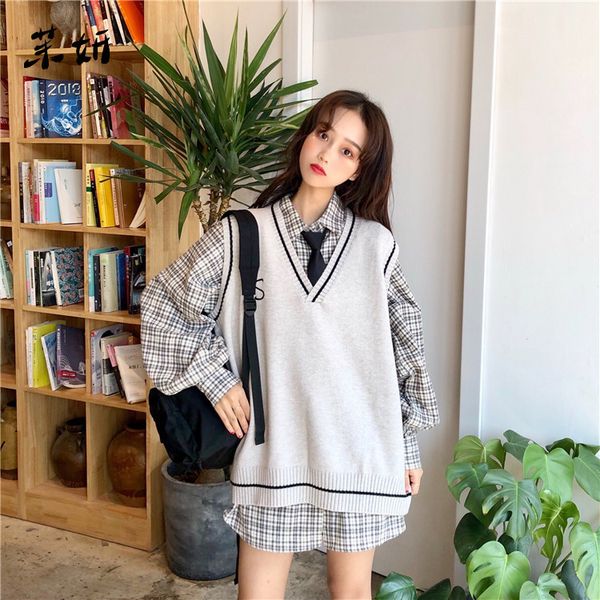 

winter sleeveless for women 2019 korean preppy style vintage embroidery v neck knitted sweater vest black grey coffee t358, Black;white