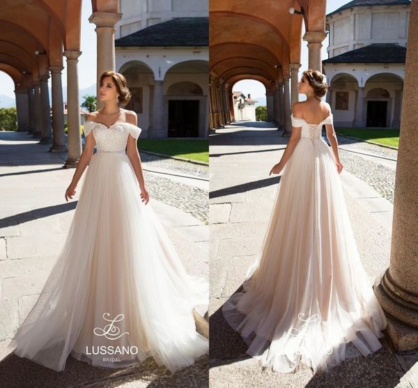 Nuovi abiti da sposa da spiaggia in tulle champagne chiaro semplice ed elegante con spalle scoperte Appliques in pizzo Corsetto Abiti da sposa su misura