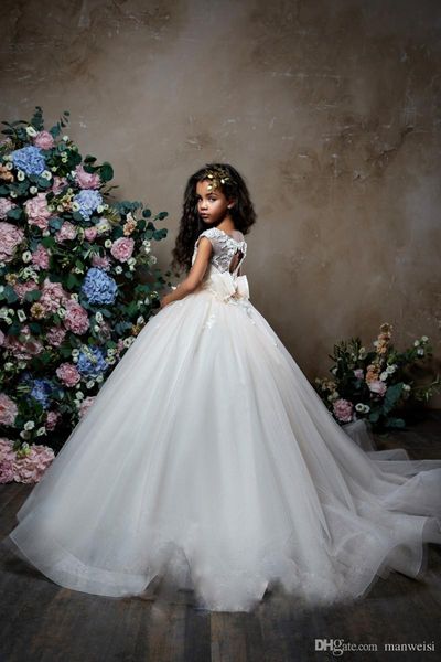 Pentelei 2019 Sparkly Flower Girl Vestidos Para Casamentos Bow Frisado Lace Appliqued Little Kids Baby Vestidos Cheap Sweep Train Communio233r