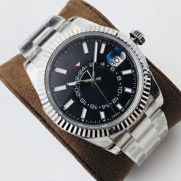 

new sky-dweller [dial] radiates the sun's texture, 12 small windows showing the red dot month equipped with automatic mechanical 9001 m, Slivery;brown