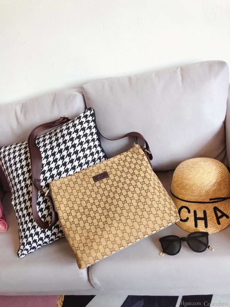 

designer saddle bag genuine leather fashion brand men chest 0729