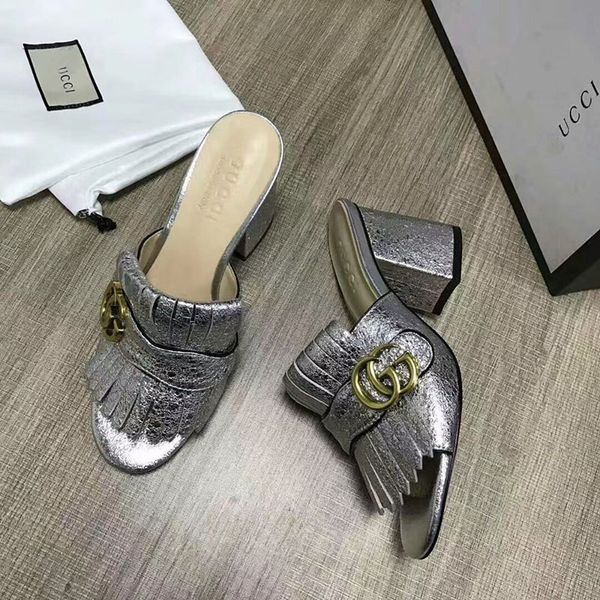 

Chinelos fashionicones