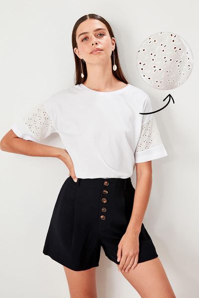 

trendyol white lace detail crop knitted blouse twoss19bz0022