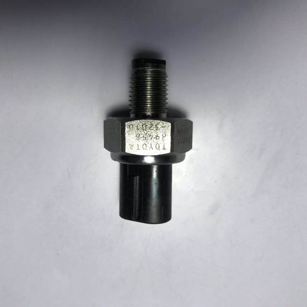 

fuel pressure sensor for toyota corona vista ardeo crown majesta oem 89458-32010