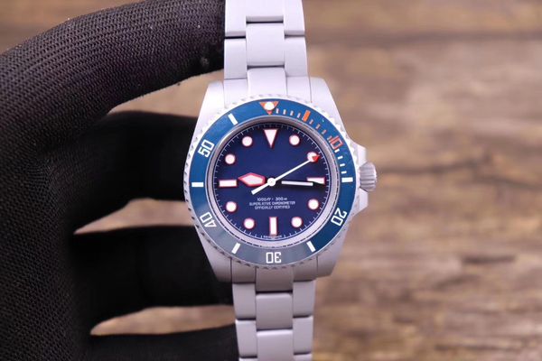 

new style mens watches 40mm blue dial stainless steel belt diver automatic mechanical male watches two color belt watches, Slivery;brown