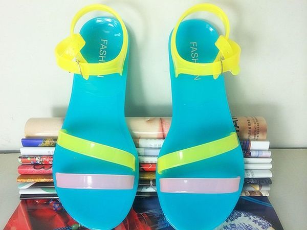 

2020 new summer striped jelly shoes candy-colored flat-bottomed plastic shoes female sandals pvc mixed colors women sandals, Black