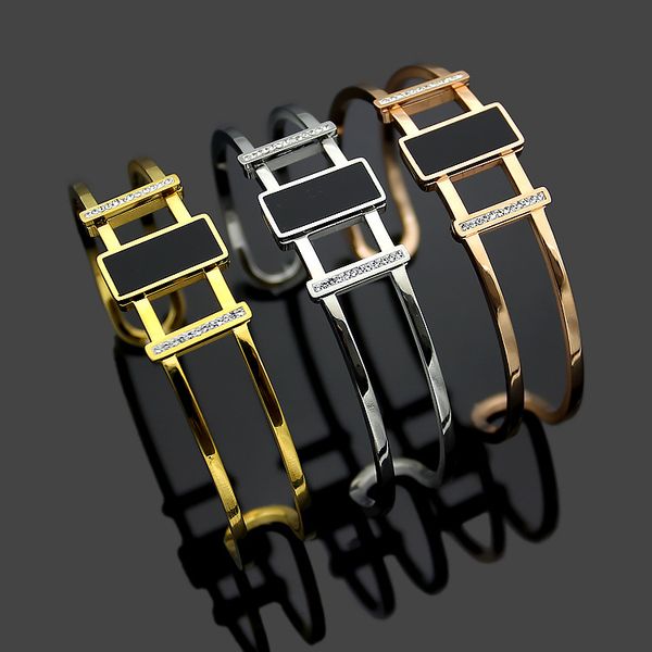 

2019 new fashion brand titanium steel bracelet black square bilateral mud diamond holloway bracelet ladies women charm love bracelet