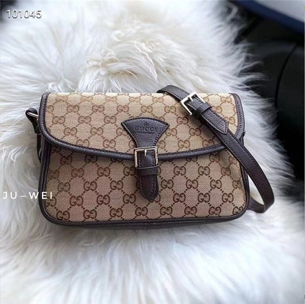 

2020a man's wallet is a vertical way to carry money, cards and coins3a man's wallet is a vertical way to carry money, cards and co