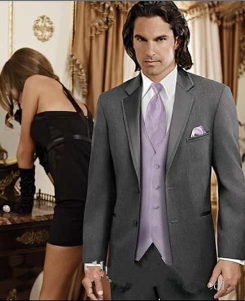 Yeni Özel Made İki Düğme Kömür Gri Damat Smokin Notch Yaka Sağdıç Best Man Düğün Balo Yemeği Suits (ceket + Pantolon + Yelek + Kravat) 1467