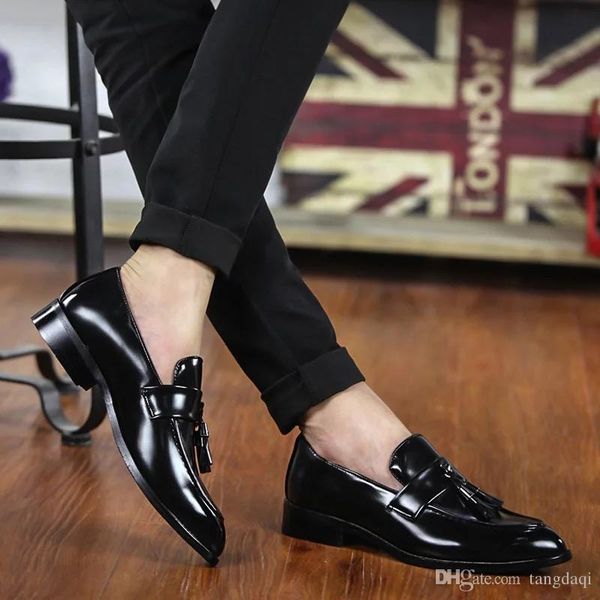 

summer retro tassel men's shoes foot pointed small leather shoes men's shoes british youth 2019 new youth, Black