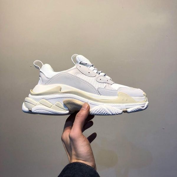 

fashion paris casual shoes 17fw triple-s dad for men woman beige black ceahp sports designer triple s shoes size 36-45 t07