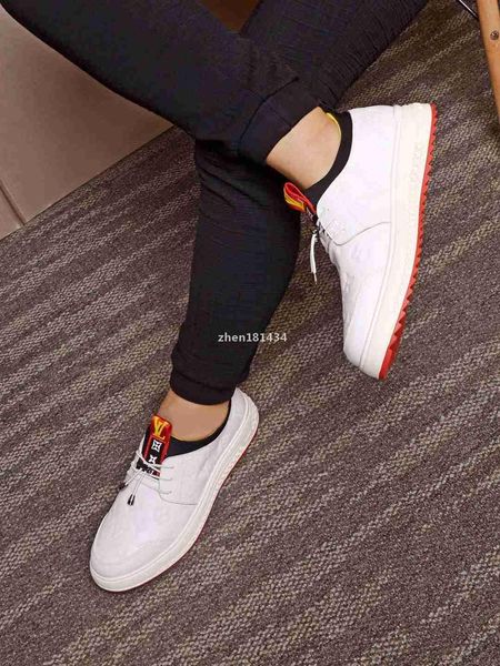 

2020 in metallic white silver men for male shoe pack triple casual wan, Black;red