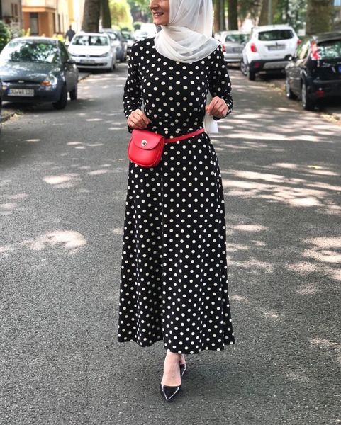 

wholesale muslim women polka dot kaftan dress s-2xl islamic women fashion black jilbab abaya with belt, Red