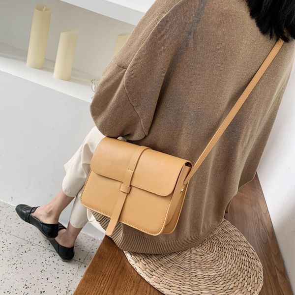 

2020 новых женщин плечо сумка корейской версии сумка моды седло портативный маленький квадрат