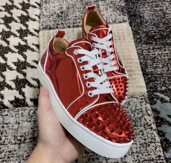 

2019 new men's designer sports shoes shoes banquet dress wedding low junior high school spiked red bottom flashing shoes red bottom, Black