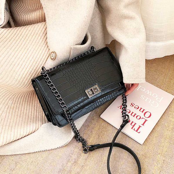 

hong kong style retro women's bag new wave wild texture crocodile pattern small messenger bag fashion shoulder small square