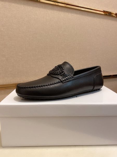 

high-end luxury men's casual dress shoes fashion design brand business office men's shoes without lace classic vintage medusa patt