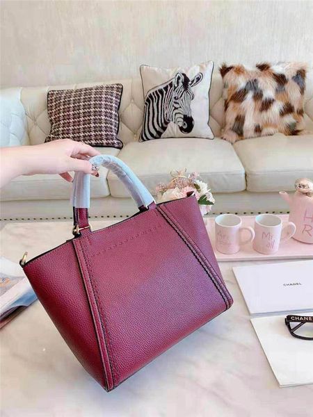 

2019 brand fashion designer woman bags new shopping bags fashion shoulder bag classic handbags high capacity bags