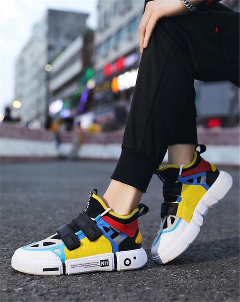 

new 2020 with box sale fashion designer shoes triple s sneakers cool sole stitching wild sneakers three color men casual outdoor shoes, Black