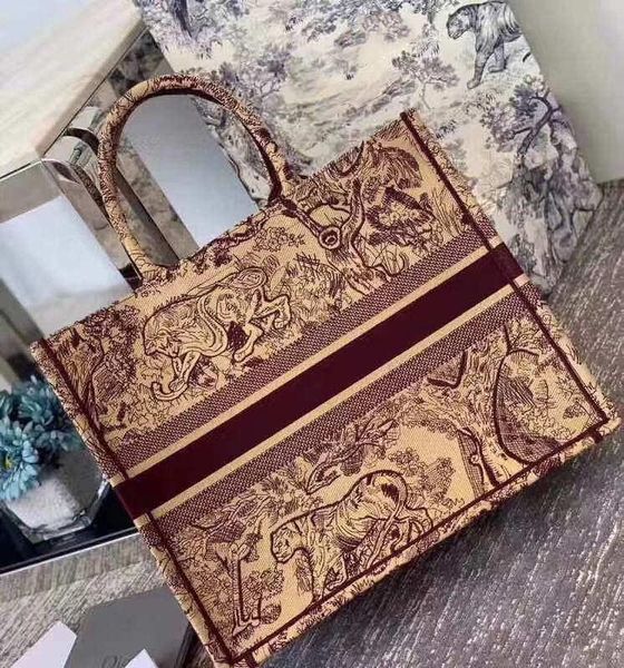 

new ladies large-capacity handbags paris designer handbags fashion retro ethnic style canvas handmade embroidery pattern shopping bag