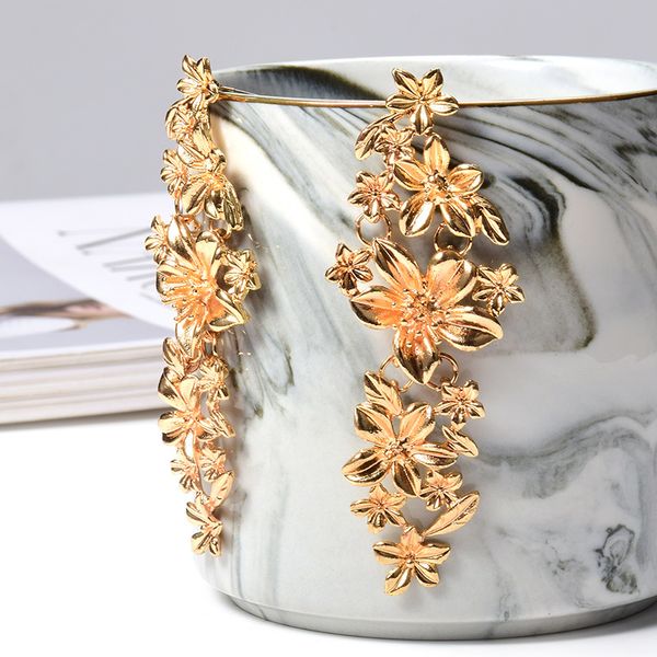 

za new flower metal long hollow out earrings gold pendientes vintage fashion big drop earrings for women jewelry, Silver