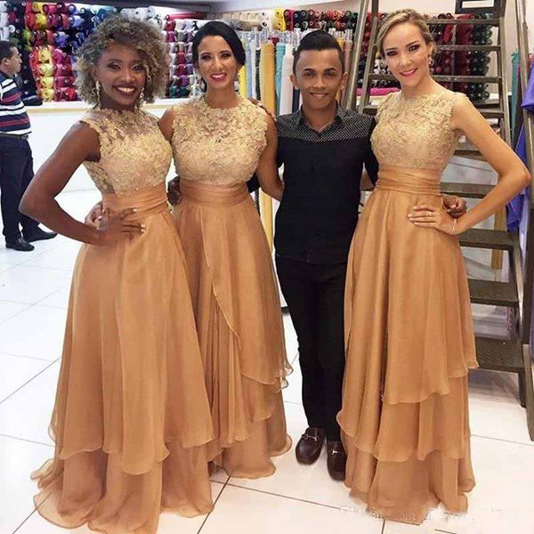 

Custom Made Gold Long Bridesmaid Dresses Jewel Neck Sleeveless Lace Appliques Tiered Skirt Prom Gown Wedding Party Dress