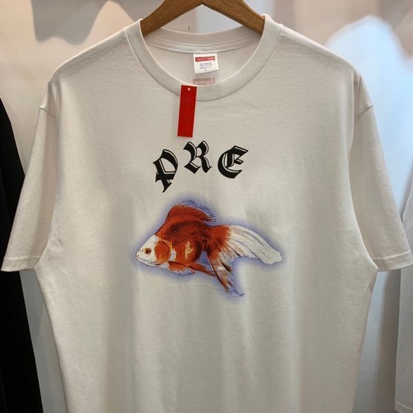 

19ss box logo goldfish printing tee men women couple summer fashion casual t-shirt letter breathable hip hop tee, White;black