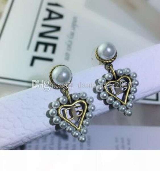 

лучшие предложения по продаже сплава письмо кулон жемчужные серьги в форме сердца дамы серьги партия модные аксессуары, Gray