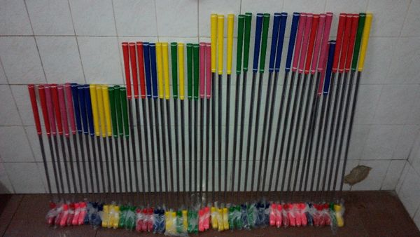 

golf clubs complete set of club steel shaft colorful grip rubber head kids mini golf putter