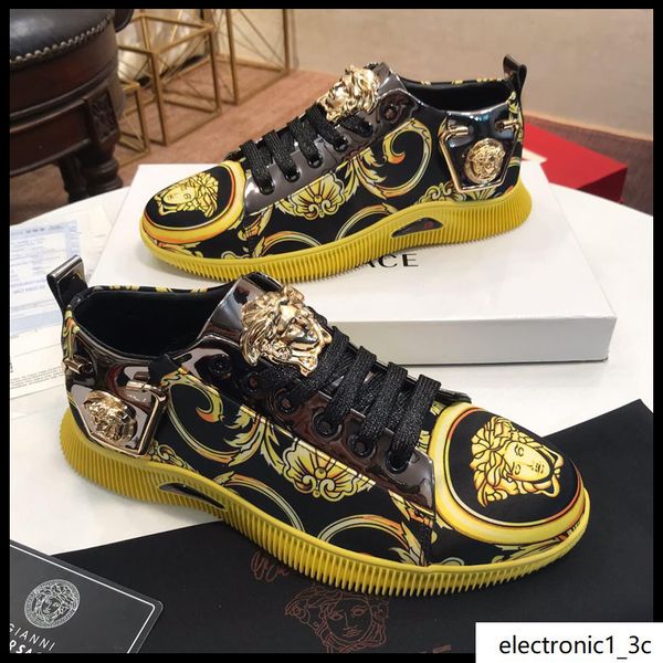 

2019qoo spring and autumn men s casual sports shoes high-belt travel sneakers, with micro-standard, with the original box fast deliveryh