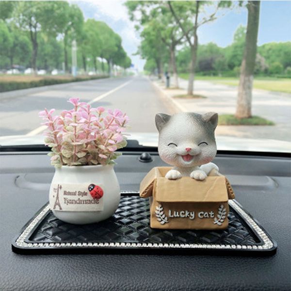 

spring shaking head cute cat car decoration