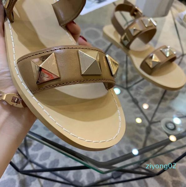 

2020 популярны летние дизайнерские сандалии моды c бренда женщин вскользь кожаные бездельники женщин шлепки 35-39 z02, Black