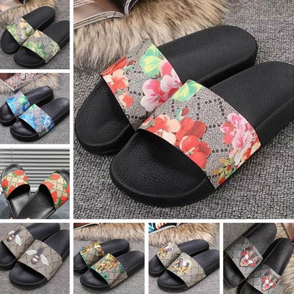 

2019 new designer rubber slide sandal floral brocade men slipper gear bottoms flip flops women striped beach causal slipper with box us5-11, Black
