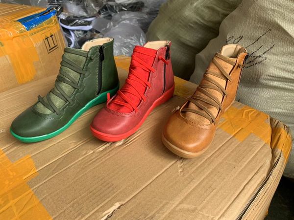 

british windwear shoes martin boots large size high 100 sets of shoes leisure shoes and girls boots wholesale, Black