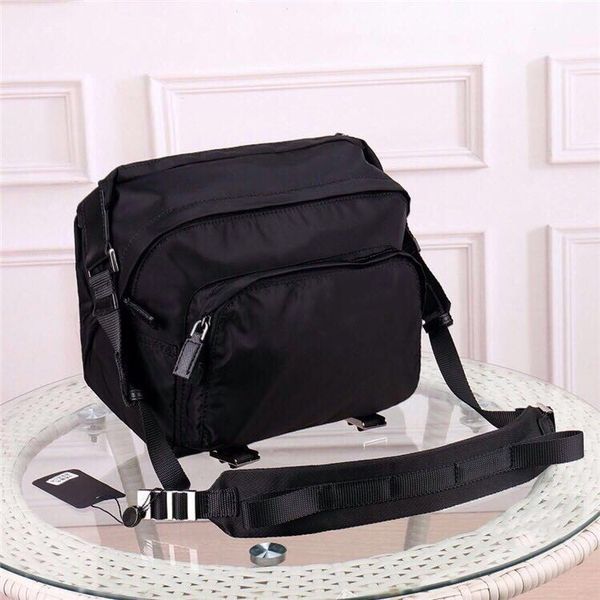 

wholesale classic men's waterproof chest bag wild messenger shoulder bag fashion multifunctional storage square storage mobile phone ba