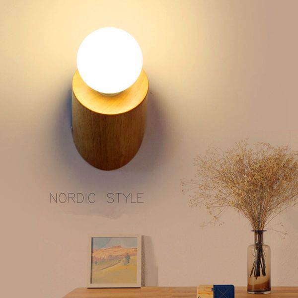 Lampada da parete decorativa di design nordico moderno e minimalista personalità moda creativa comodino in legno corridoio camera da letto bagno corridoio