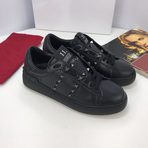 

2019 winter men women de igner luxury hoe party ca ual hoe port running tenni neaker yz19012406