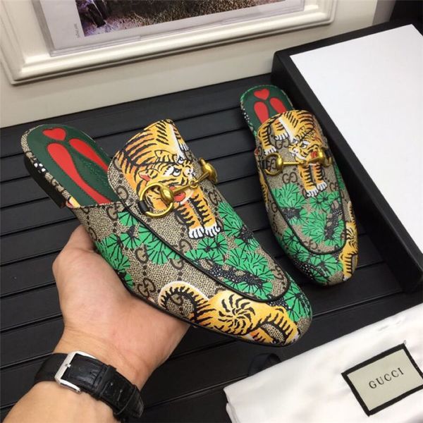 

2019ss selling men sandals designer shoes tiger and floral print luxury slide summer fashion flat sandals slipper flip flop, Black