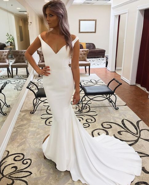 

vintage long sleeveless satin v-necck wedding dresses lace up back sweep train custom made ivory bridal gowns brautkleid for women, White