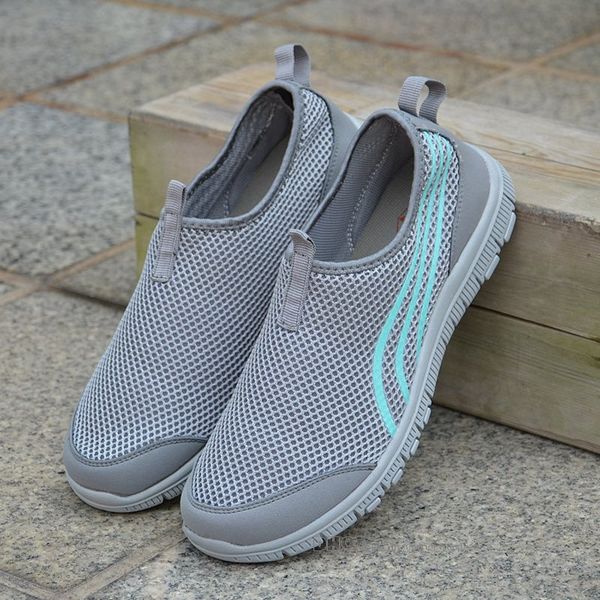 

2020 fashion men shoes mesh breathable sneakers walking male footwear comfortable lightweight running shoes h202030200443-184, White;red