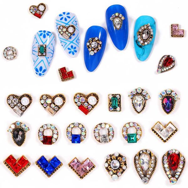 

10pcs retro colorful heart metal rhinestones decoration 3d beautiful nail decoration diy nail art decorations, Silver;gold