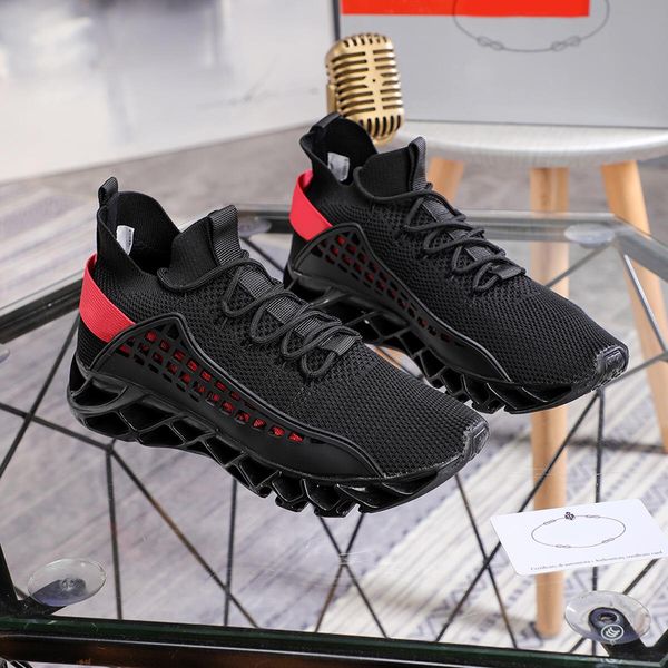 

2019 high designer quality men autumn and winter explosions fashionable casual shoes outdoor wild sport shoes original packaging size 39-44, Black